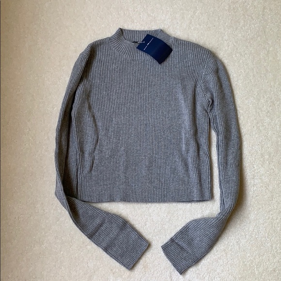 Brandy Melville Sweaters - Brandy Melville Cropped Mock-Neck Sweater